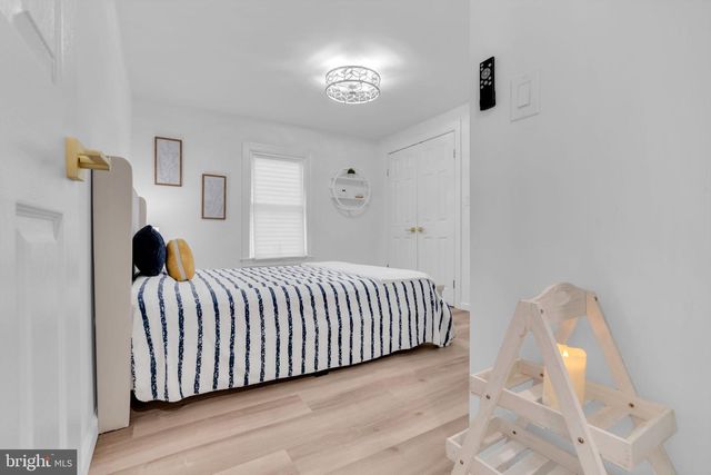 15 KIMBERLY DR, Barnegat, NJ 08005