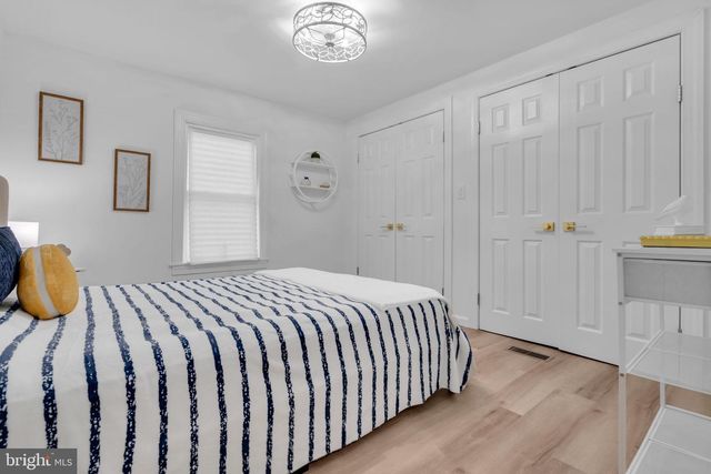 15 KIMBERLY DR, Barnegat, NJ 08005