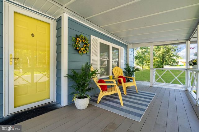 15 KIMBERLY DR, Barnegat, NJ 08005