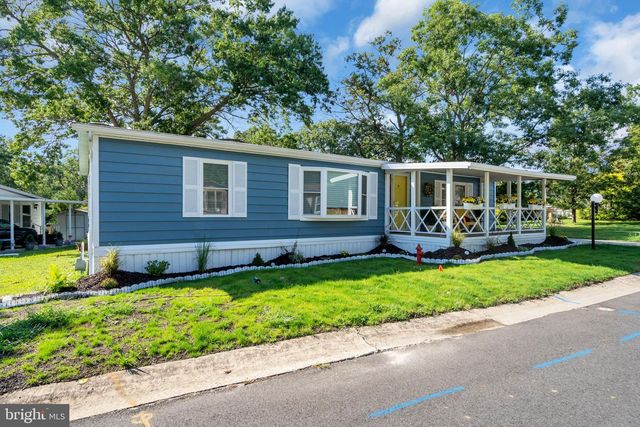 15 KIMBERLY DR, Barnegat, NJ 08005