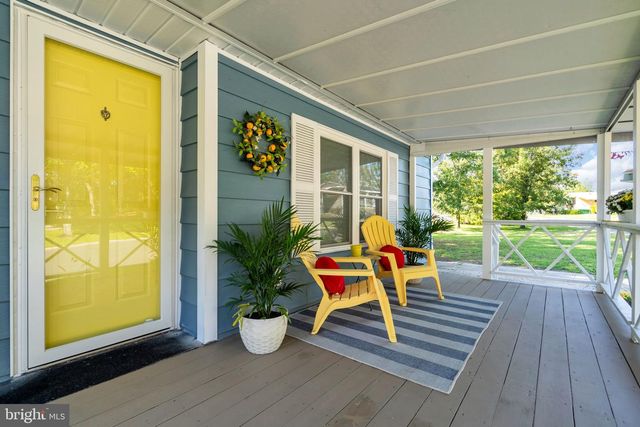 15 KIMBERLY DR, Barnegat, NJ 08005