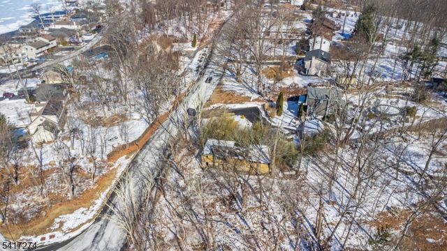 104 Espanong Rd, Jefferson Twp., NJ 07849