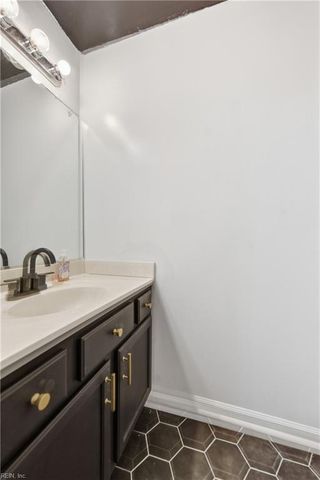 943 Allendale DR, Hampton, VA 23669