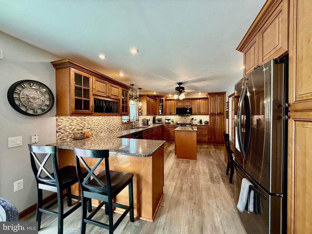 1805 ROAN DR, Warrington, PA 18976