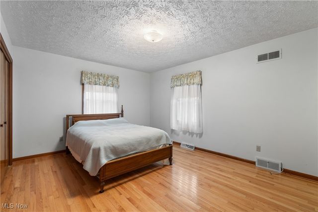 7428 Shadyview Avenue NW, Massillon, OH 44646