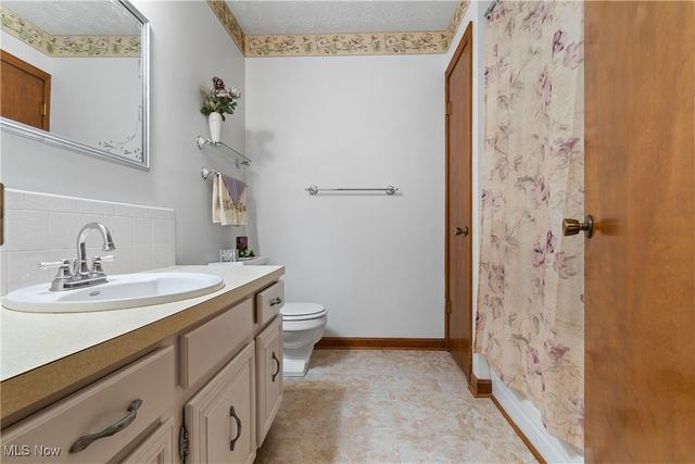 7428 Shadyview Avenue NW, Massillon, OH 44646