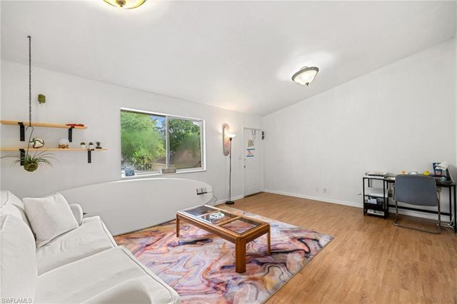 5406 16th PL SW E4, Naples, FL 34116