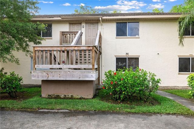 5406 16th PL SW E4, Naples, FL 34116