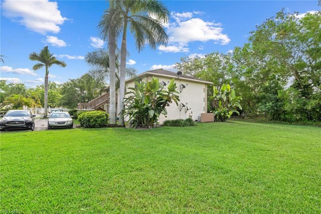 5406 16th PL SW E4, Naples, FL 34116