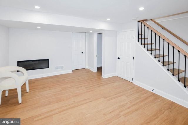 334 NICHOLSON ST NE, Washington, DC 20011