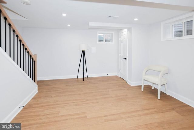 334 NICHOLSON ST NE, Washington, DC 20011