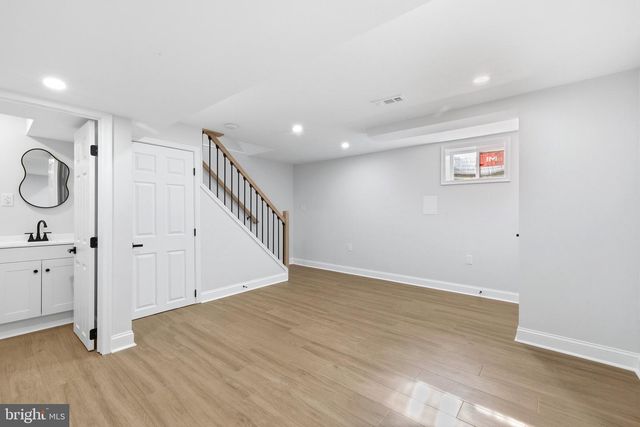 334 NICHOLSON ST NE, Washington, DC 20011