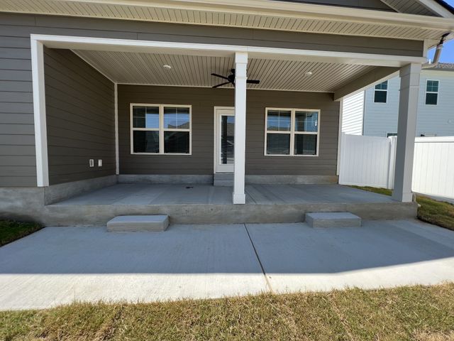 3659 Stormy Ln, Rockvale, TN 37153