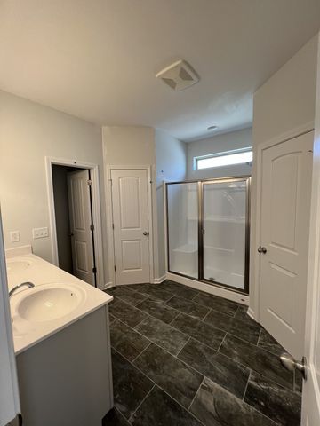 3659 Stormy Ln, Rockvale, TN 37153