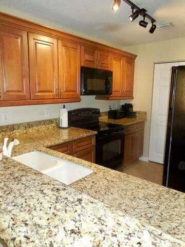 6549 Diamond Springs Terrace 2007, West Palm Beach, FL 33411