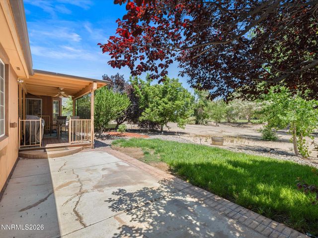 762 Divot Drive, Fernley, NV 89408