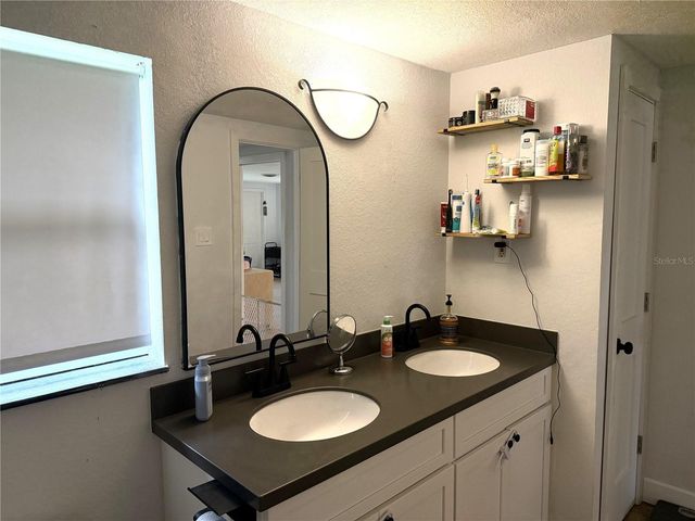 632 AQUI ESTA DRIVE, Punta Gorda, FL 33950