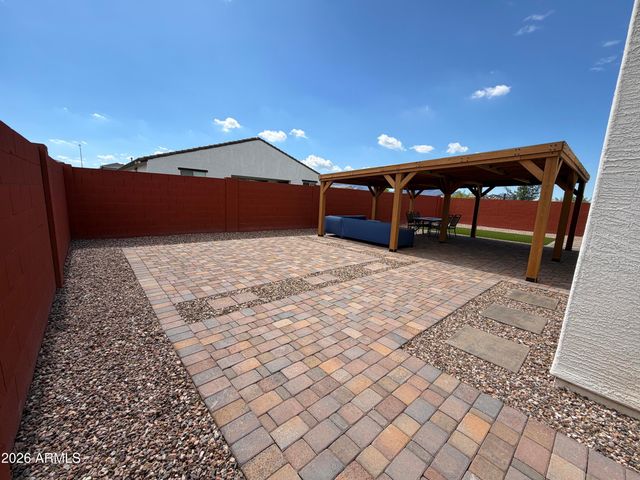 5615 W PASEO Way W, Laveen, AZ 85339