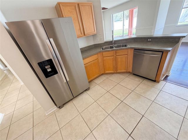 2727 VALENCIA GROVE DRIVE, Valrico, FL 33596