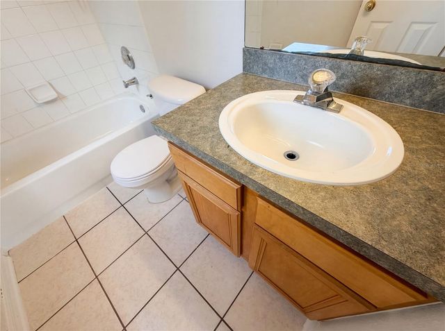 2727 VALENCIA GROVE DRIVE, Valrico, FL 33596