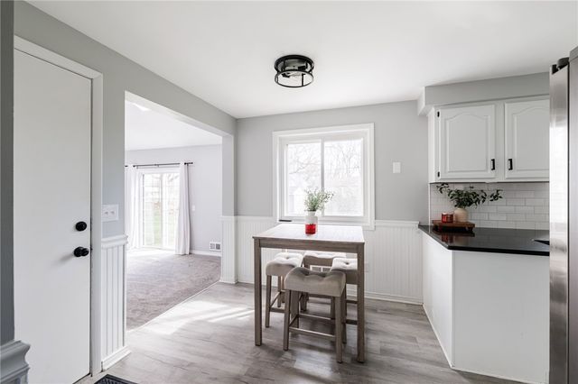 1006 Heritage Park Drive, Webster, NY 14580