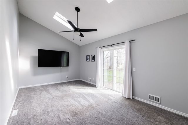 1006 Heritage Park Drive, Webster, NY 14580