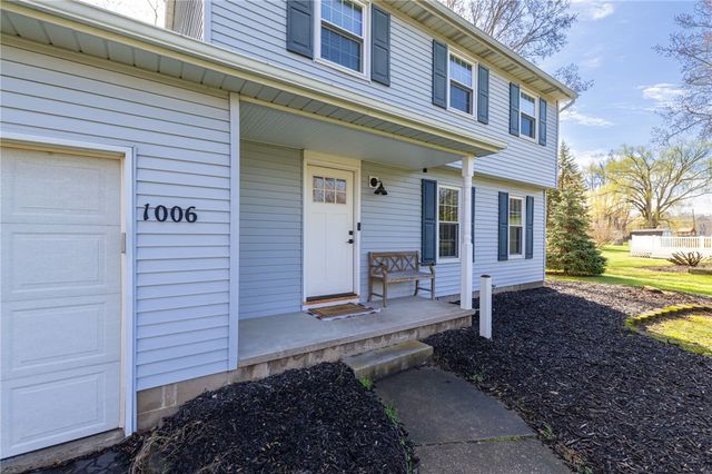 1006 Heritage Park Drive, Webster, NY 14580