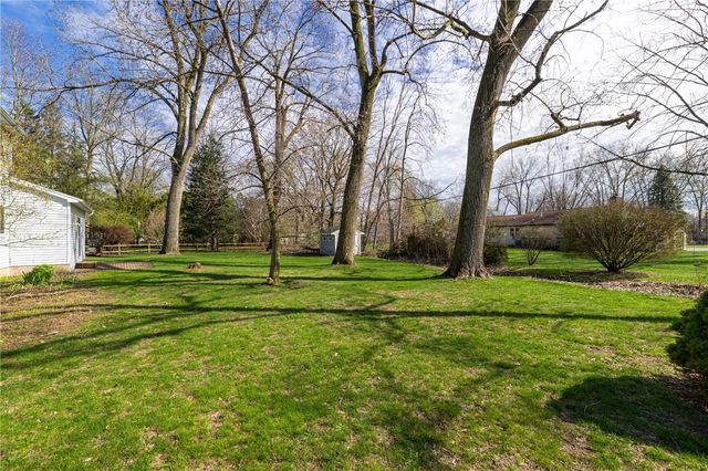 1006 Heritage Park Drive, Webster, NY 14580