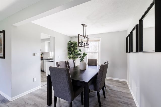 1006 Heritage Park Drive, Webster, NY 14580