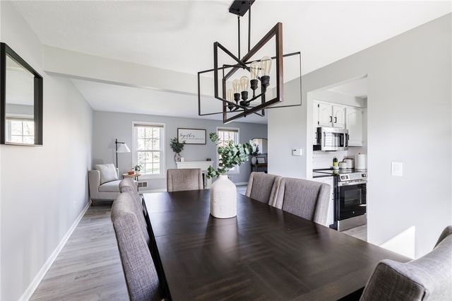 1006 Heritage Park Drive, Webster, NY 14580