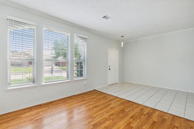 3541 Silverado Trail, Fort Worth, TX 76262