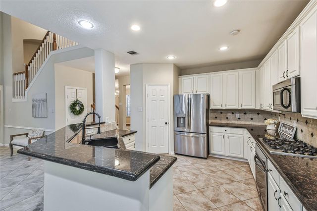 109 N Acacia Park Circle, The Woodlands, TX 77382