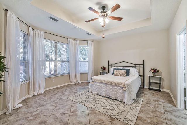 109 N Acacia Park Circle, The Woodlands, TX 77382