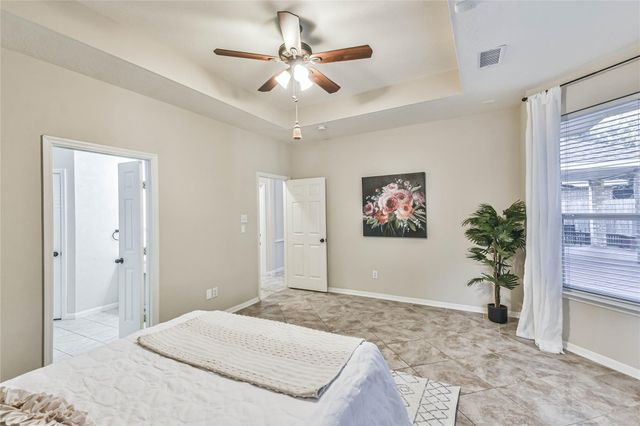 109 N Acacia Park Circle, The Woodlands, TX 77382