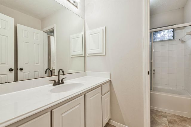 109 N Acacia Park Circle, The Woodlands, TX 77382