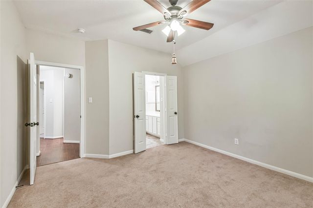 109 N Acacia Park Circle, The Woodlands, TX 77382
