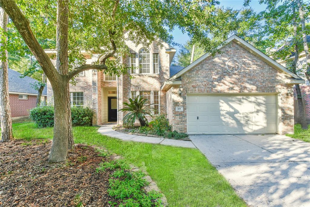 109 N Acacia Park Circle, The Woodlands, TX 77382