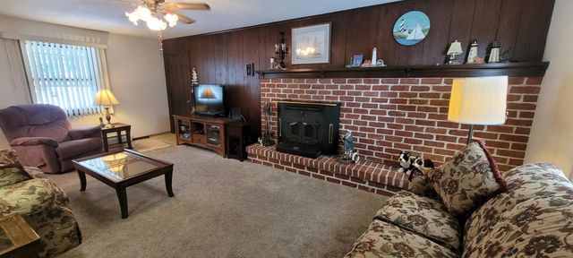 190 HARBOR Road, Erie, PA 16511