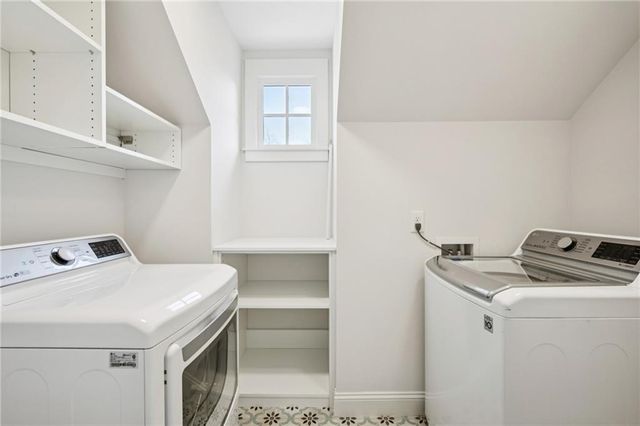 216 Haralson NE Lane, Atlanta, GA 30307