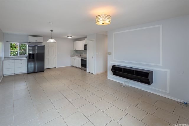 1367 Kuahaka Street, Pearl City, HI 96782