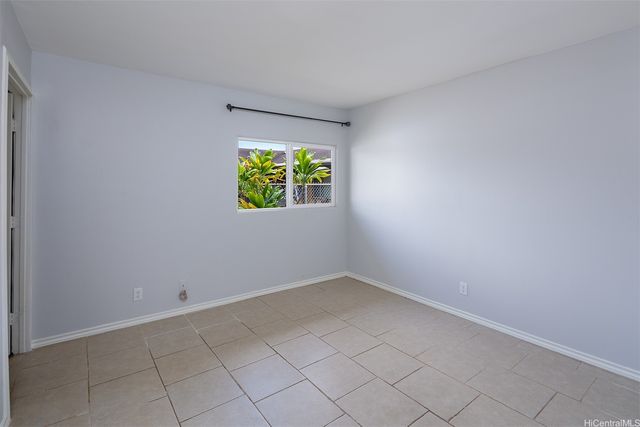 1367 Kuahaka Street, Pearl City, HI 96782