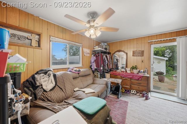 25675 Barbara Street, Roseville, MI 48066