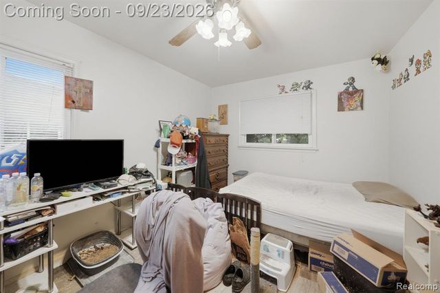 25675 Barbara Street, Roseville, MI 48066