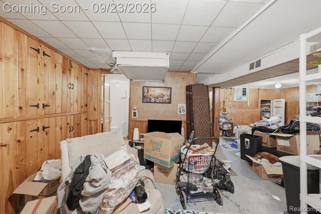 25675 Barbara Street, Roseville, MI 48066