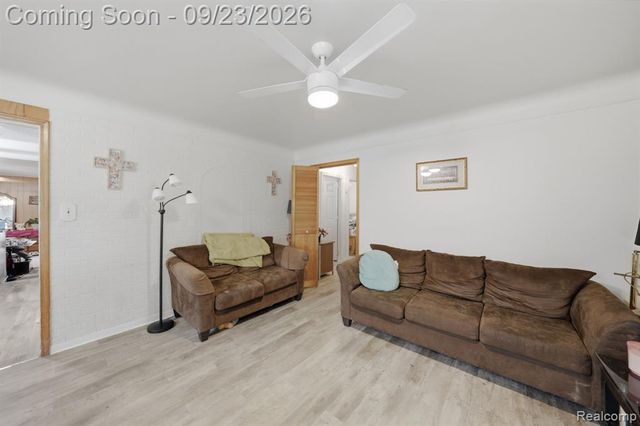25675 Barbara Street, Roseville, MI 48066