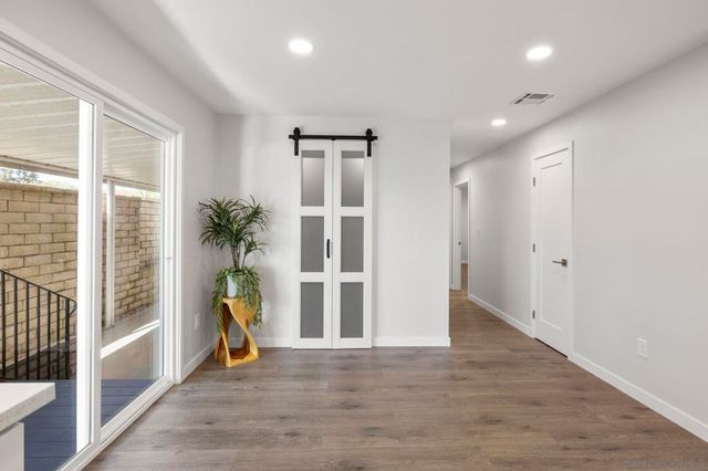 7102 San Bartolo St 11, Carlsbad, CA 92011