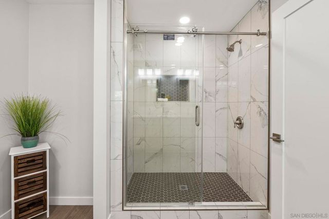 7102 San Bartolo St 11, Carlsbad, CA 92011