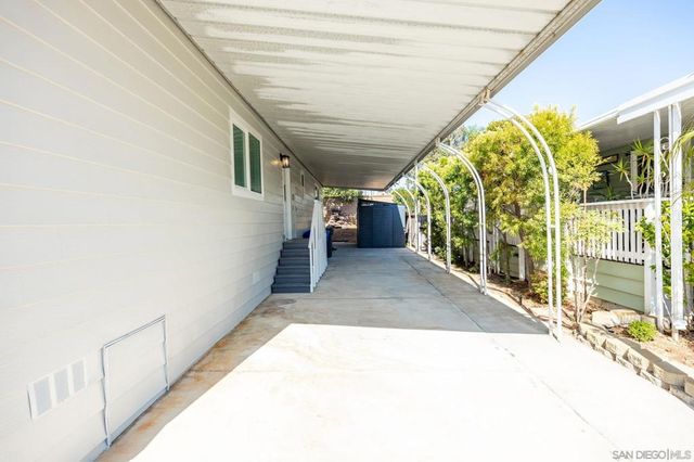 7102 San Bartolo St 11, Carlsbad, CA 92011