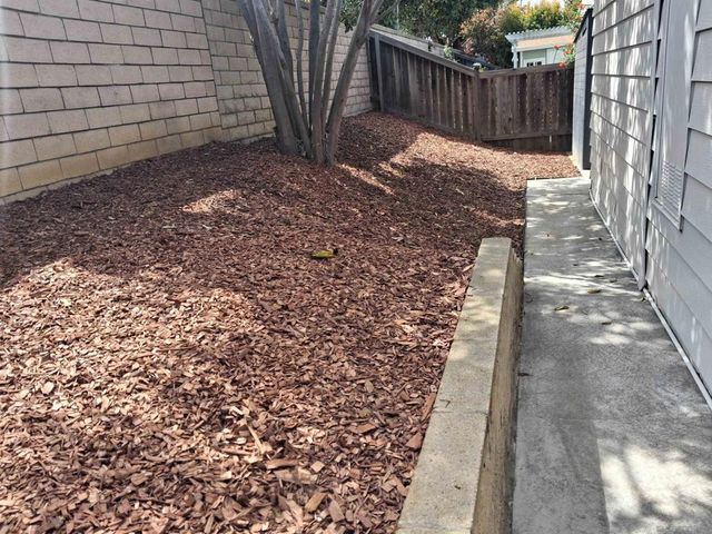 7102 San Bartolo St 11, Carlsbad, CA 92011