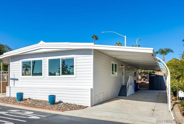 7102 San Bartolo St 11, Carlsbad, CA 92011
